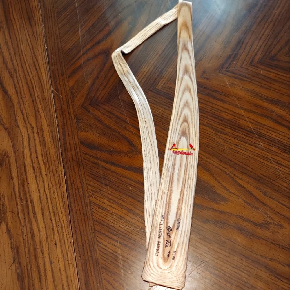 Vintage St. Louis Cardinals MLB Baseball Bat Neck Tie Mens 1987